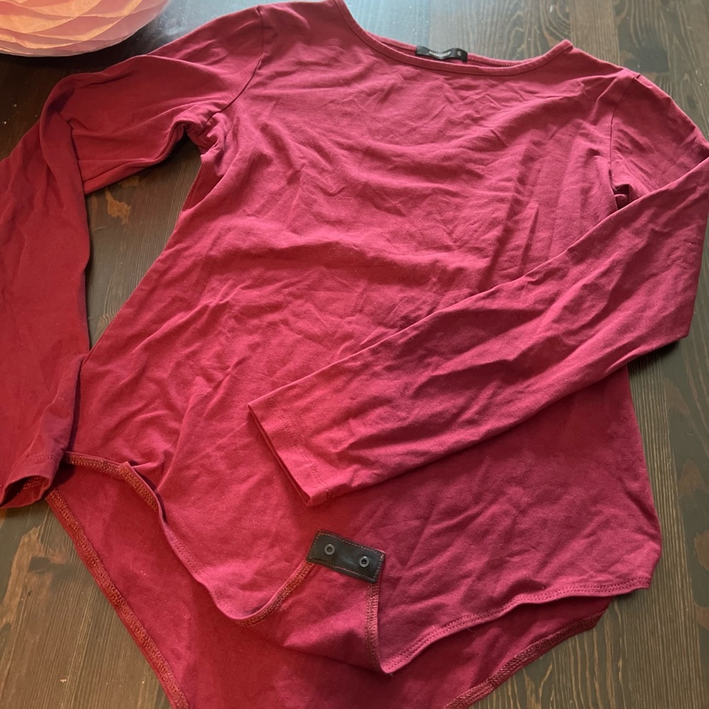 Mangdiup Bodysuit Womens Sz L  Drk Red  Long sleeve Pre Owned excellent condit.
